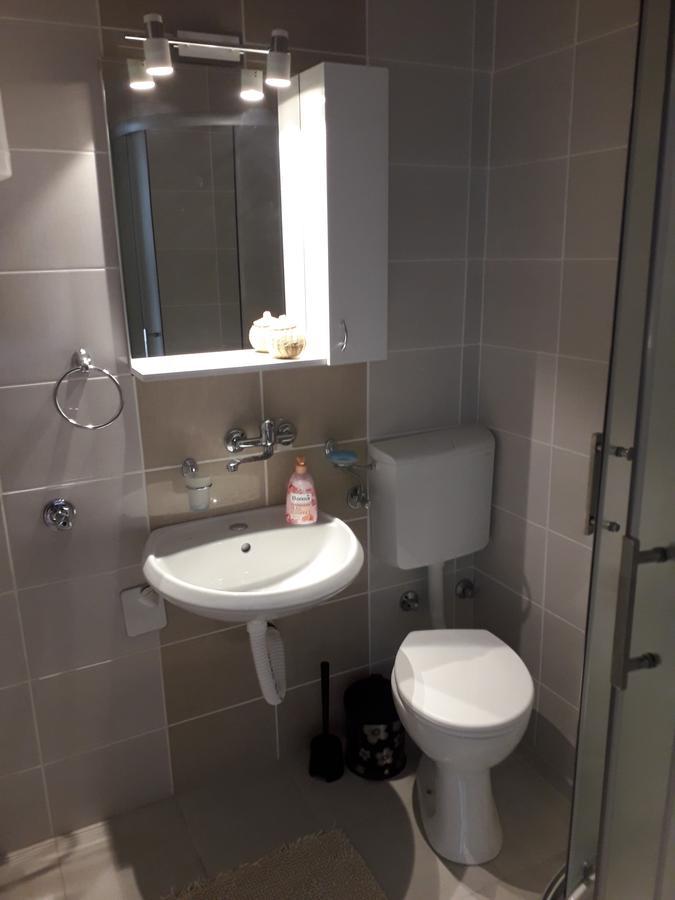 Studio Apartman Ld U Strogom Centru Novi Sad Eksteriør billede