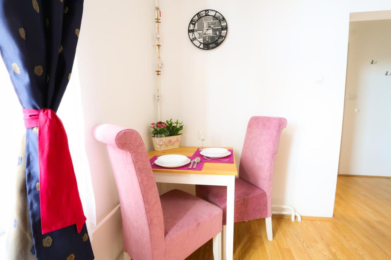 Studio Apartman Ld U Strogom Centru Novi Sad Eksteriør billede